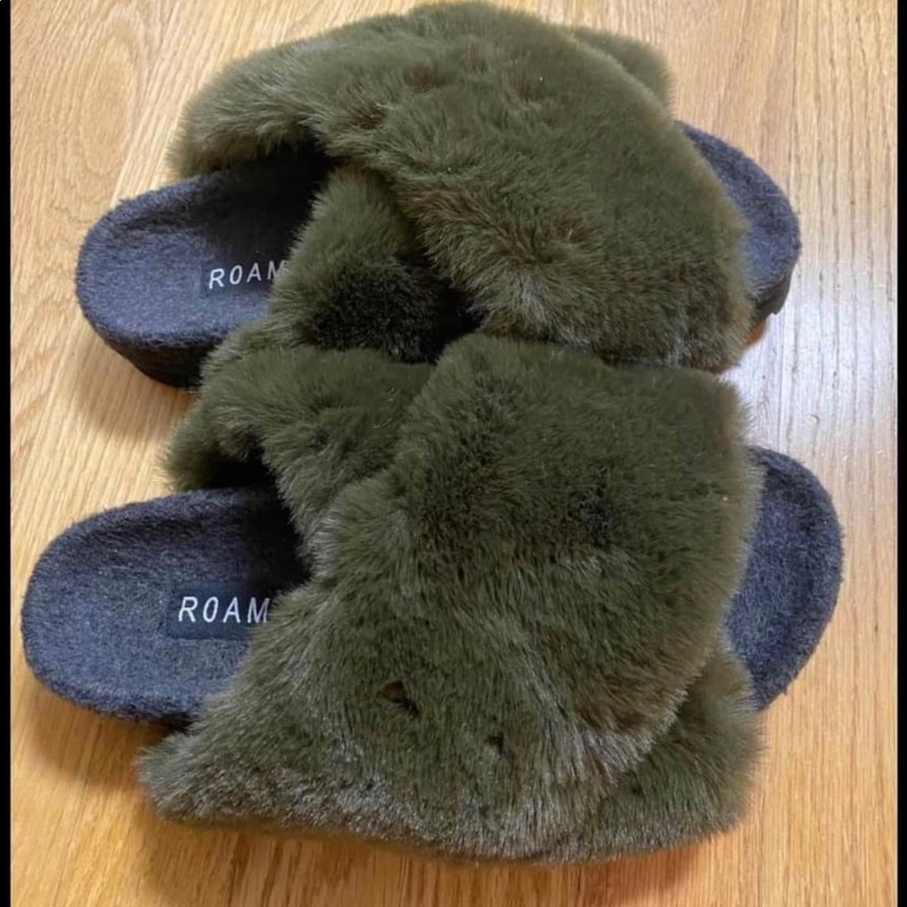 Roam cloud size 40 worn once